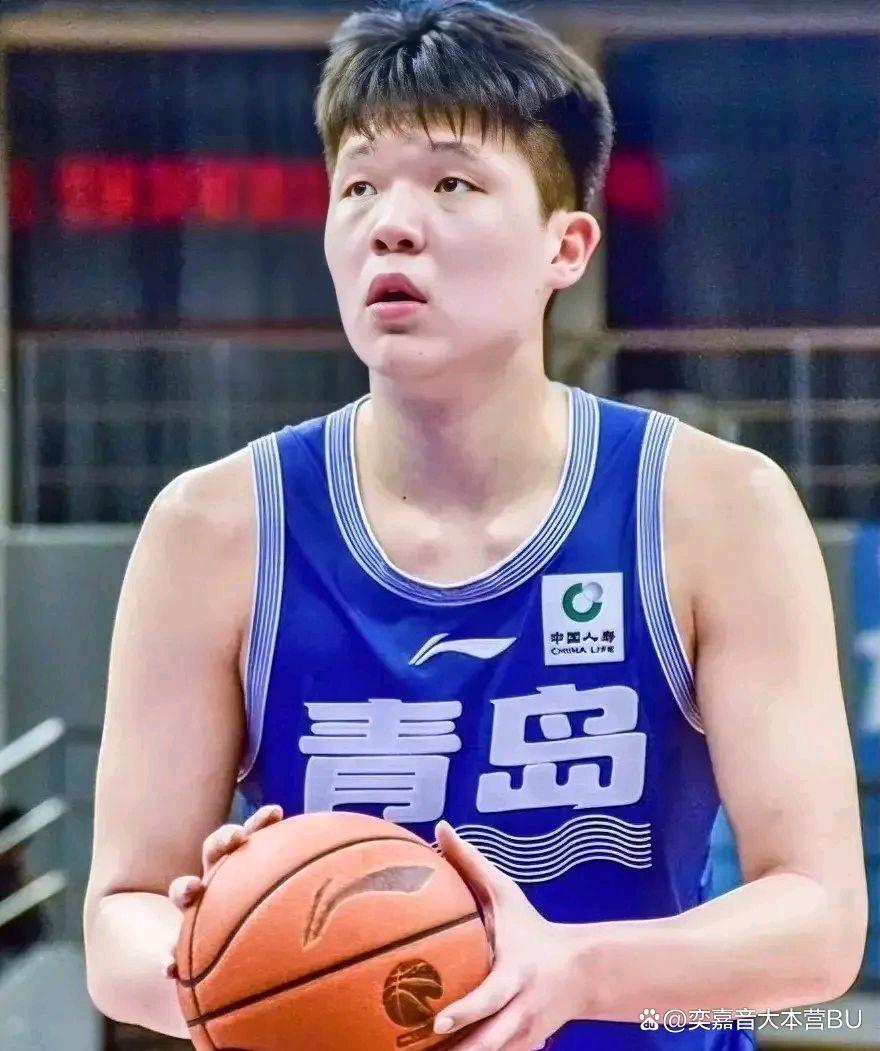 包含青岛男篮分享杨瀚森赴美日记：返回洛杉矶休整，日常训练走起的词条