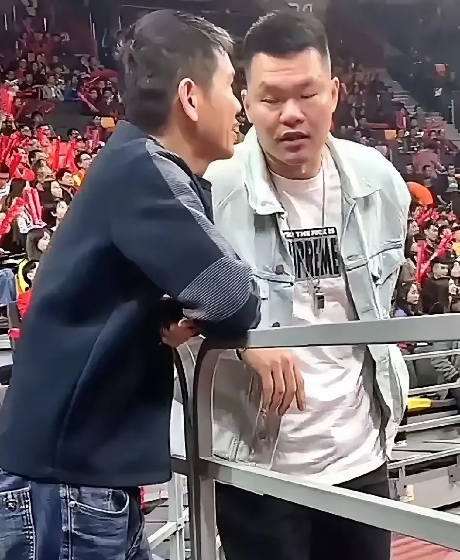辽宁队主场迎战广东，争夺胜利